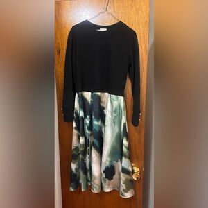 Black and Green Long Sleeve Dress
